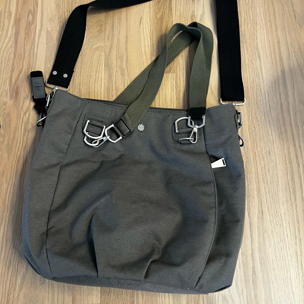NWOT Lassig Green Label Mix 'n Match Diaper Bag with Accessories In Grey Fabric